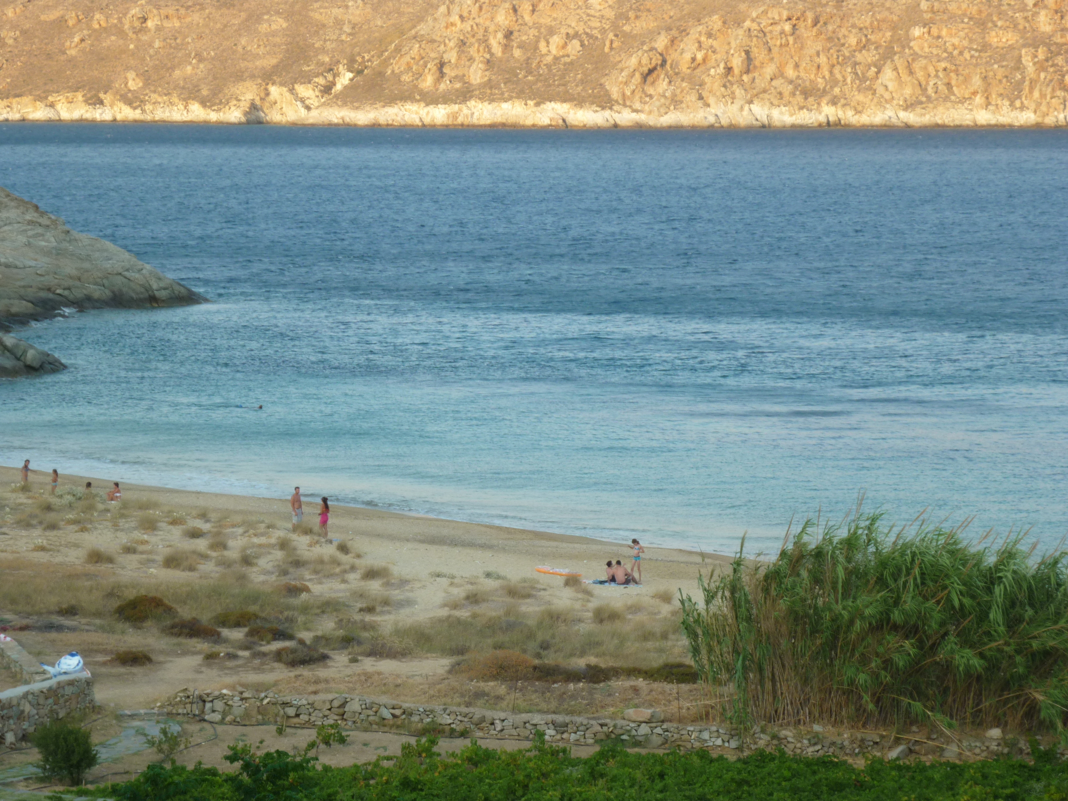 a 3 min walk down from home