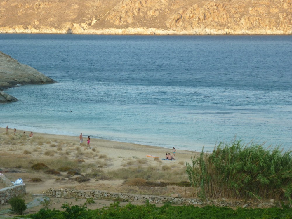 a 3 min walk from home