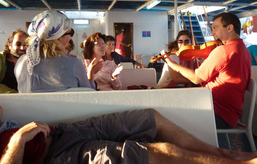 welcome-on-board-destination-Serifos-discover